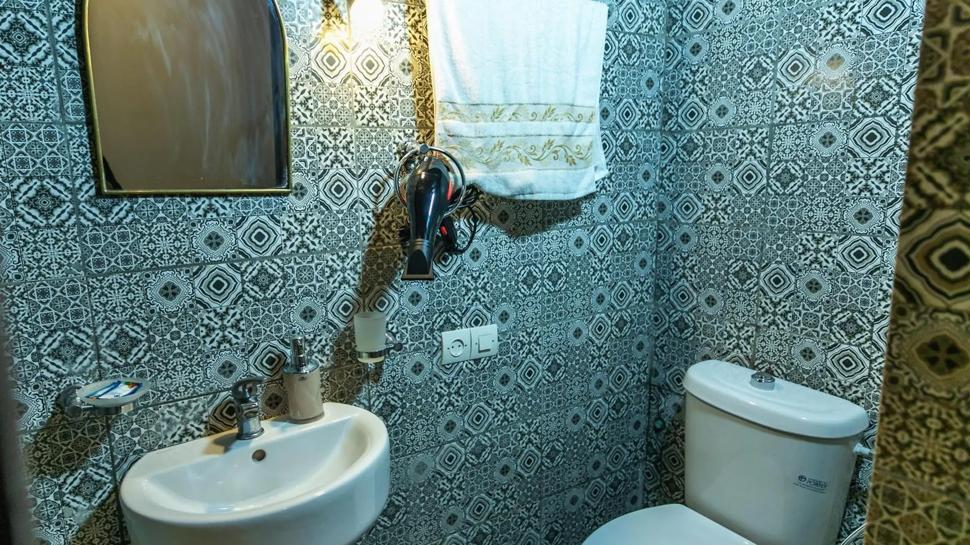 Riad Fes Lile 0*,  Marokko